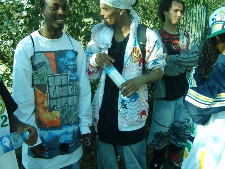 Genesis c aussi les delires les reflexions et les regards lol